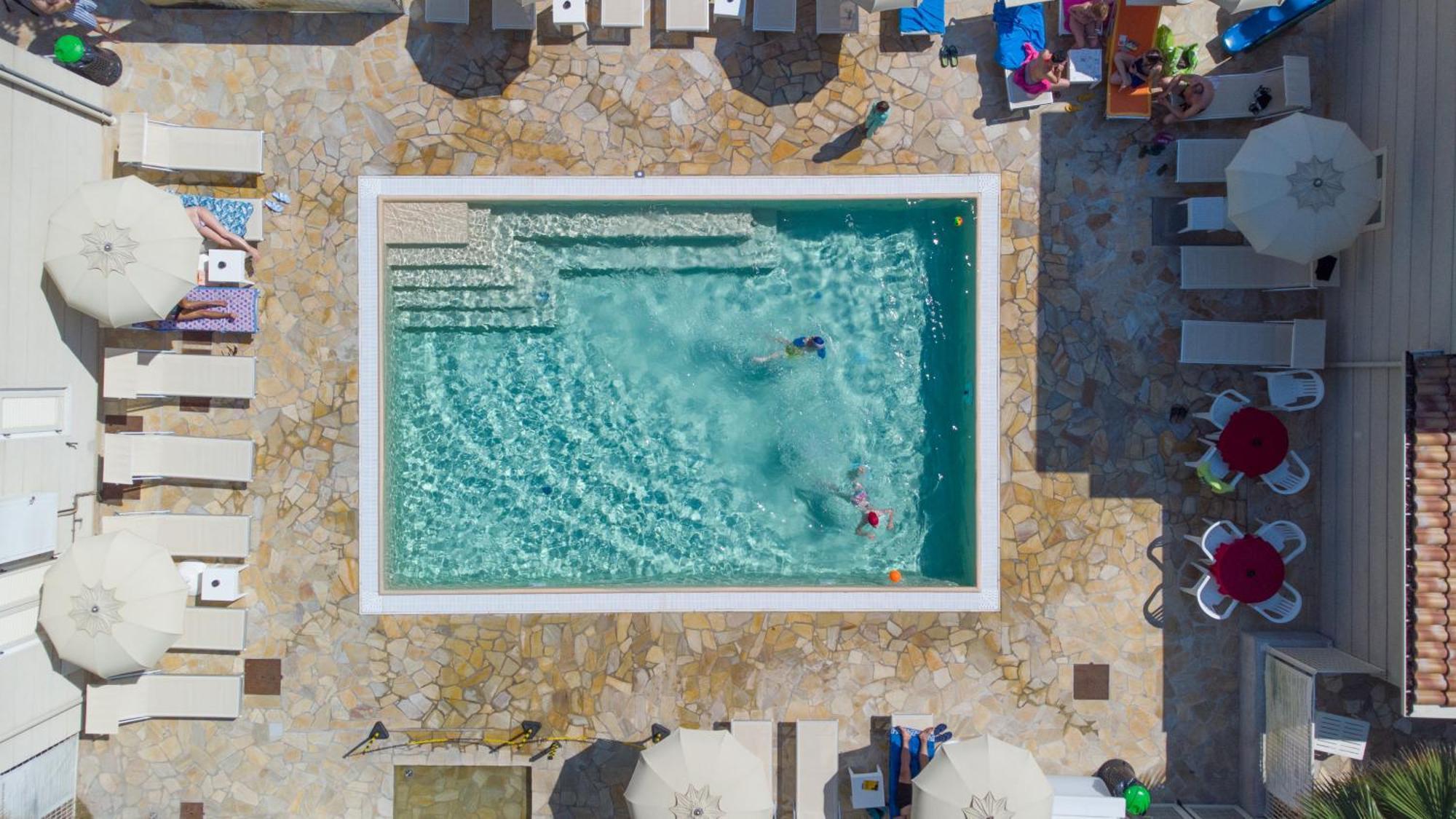 Hotel Sans Souci Ріміні Екстер'єр фото